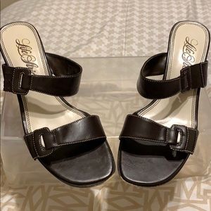 Life stride slide on